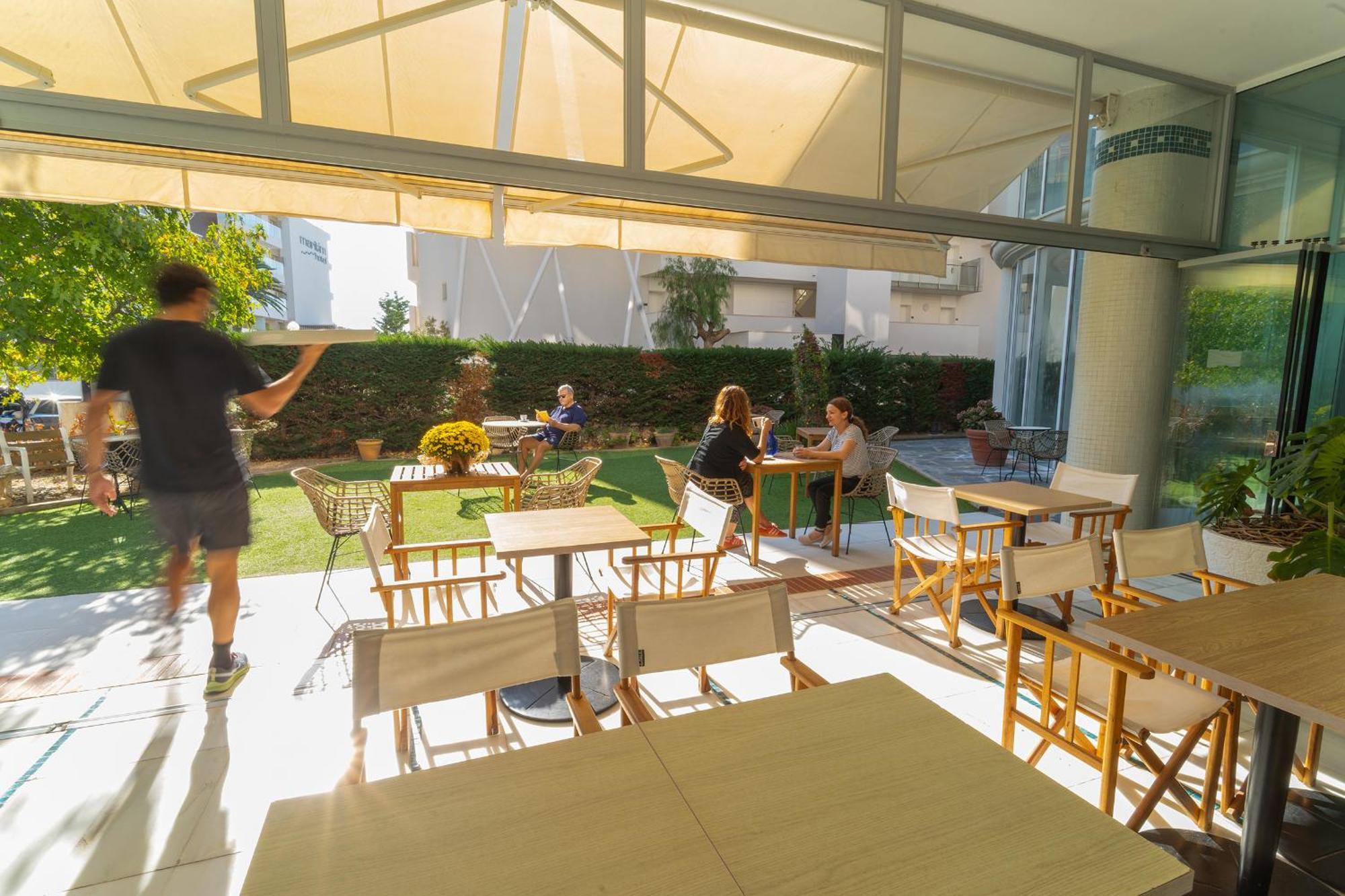 Hotel & Apartaments Thalassa Sport & Spa ロザス エクステリア 写真