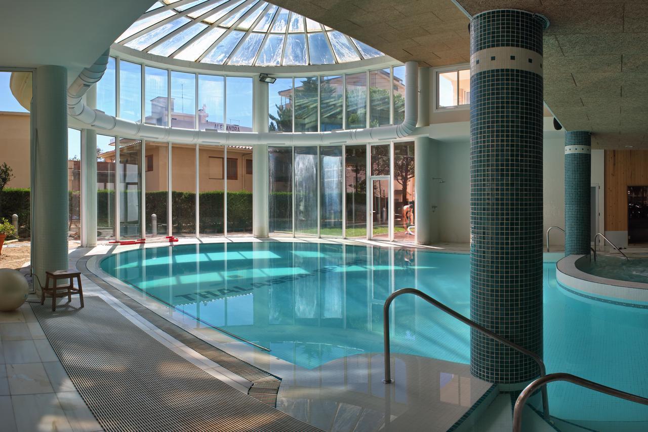 Hotel & Apartaments Thalassa Sport & Spa ロザス エクステリア 写真
